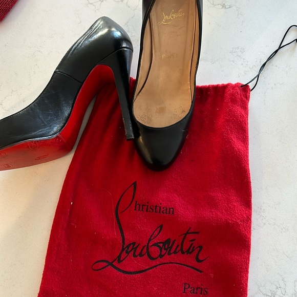 Christian Louboutin Shoes - Christian Louboutin heels - size 8/38.